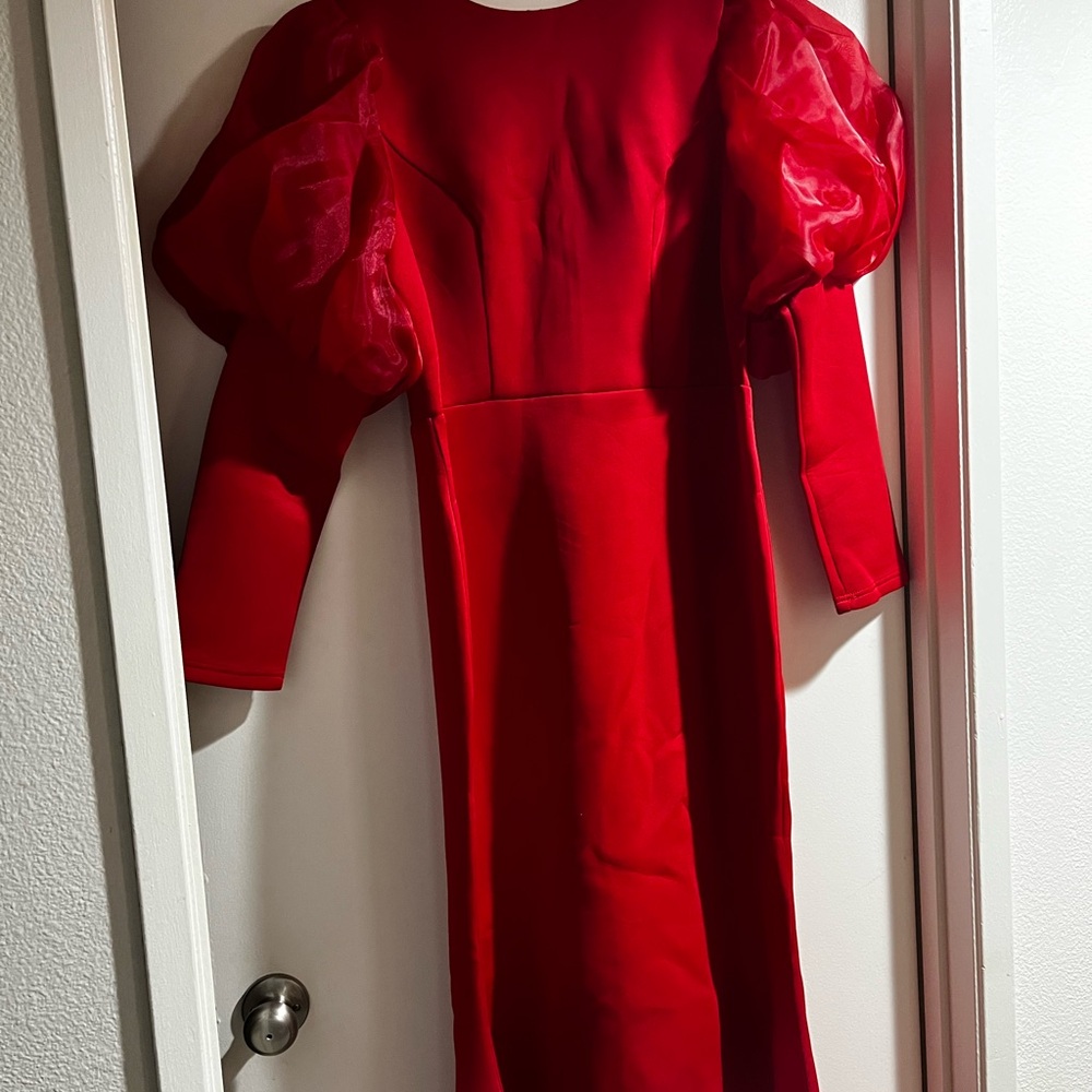 Chic Red Long Sleeve Dress